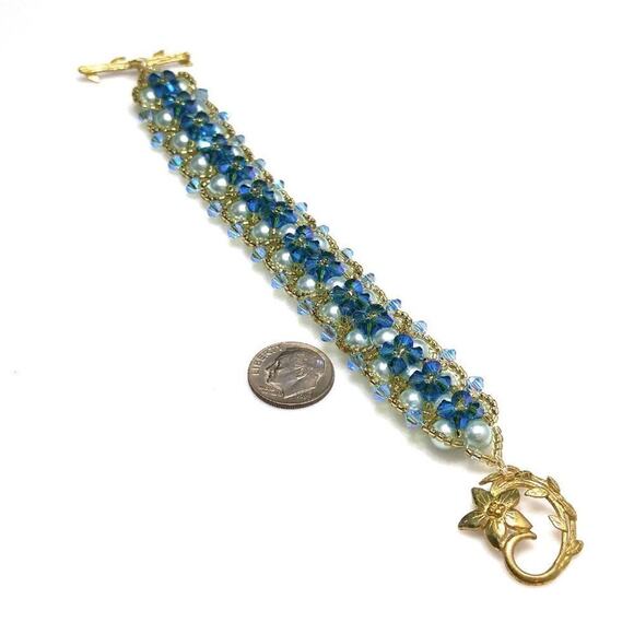 Hand Crafted Blue Crystal & Faux Blue Pearl Beaded Bracelet, 7 Inches - Picture 8 of 8